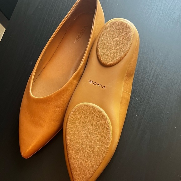 Vince Lex Leather Asymmetrical Flat - Picture 6 of 8